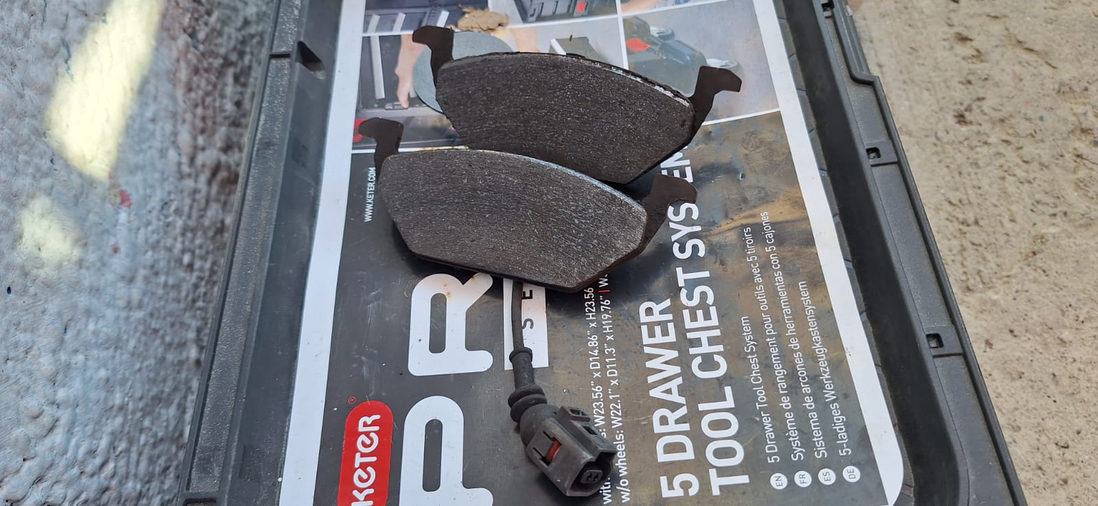 Cambio de balatas delanteras y revisión de discos