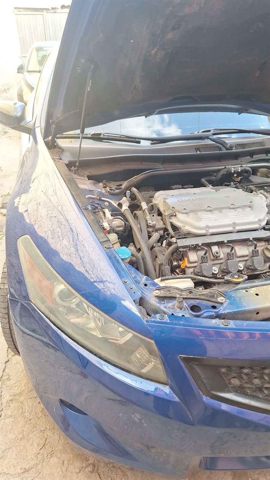 Honda Accord 2009 en servicio de cambio de distribución en Guadalajara