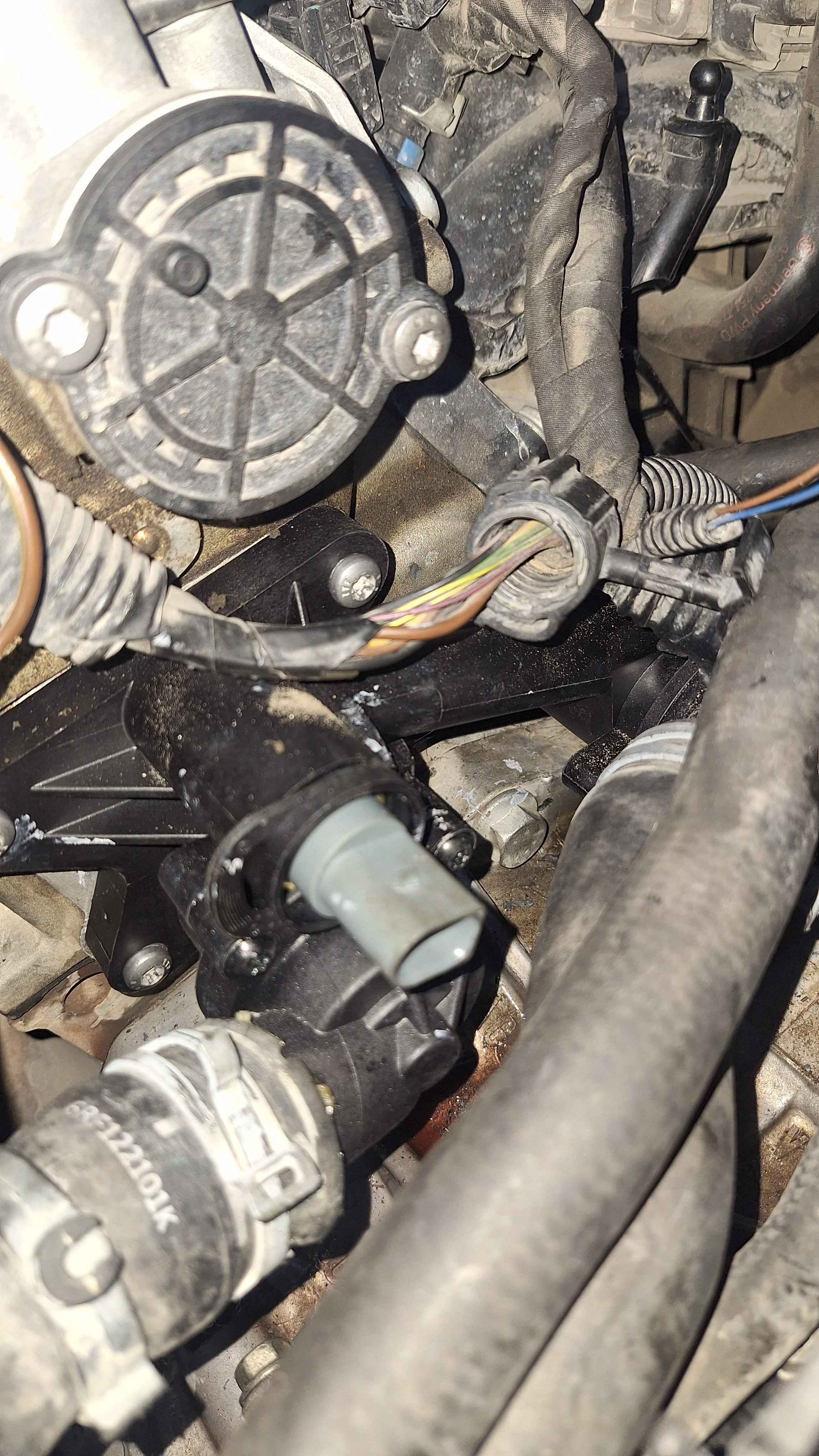 Toma de termostato nueva instalada en Volkswagen Vento 2017 en Guadalajara