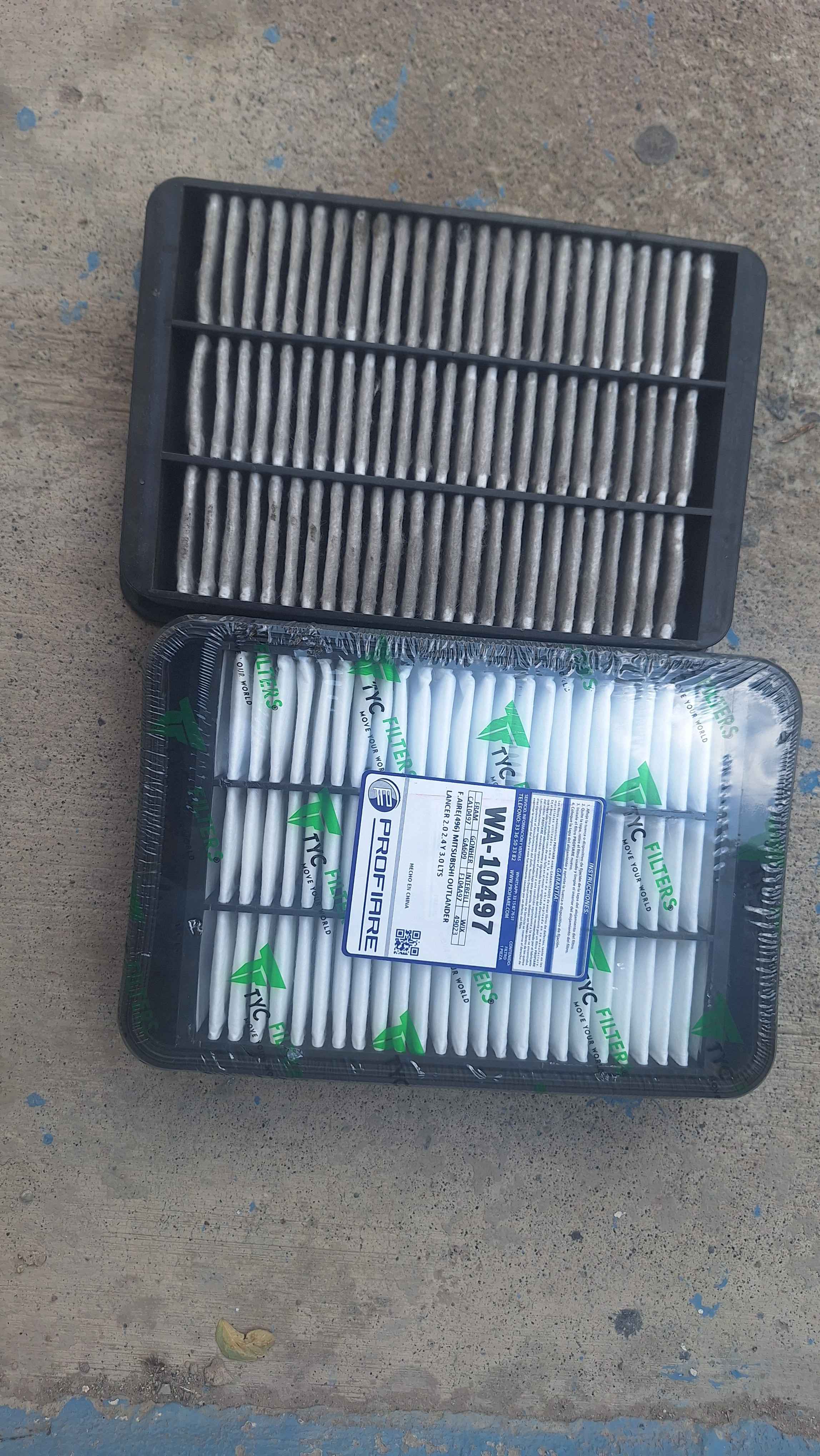 Cambio de filtro de aire en servicio de afinaci&oacute;n para Outlander 2009 en Guadalajara