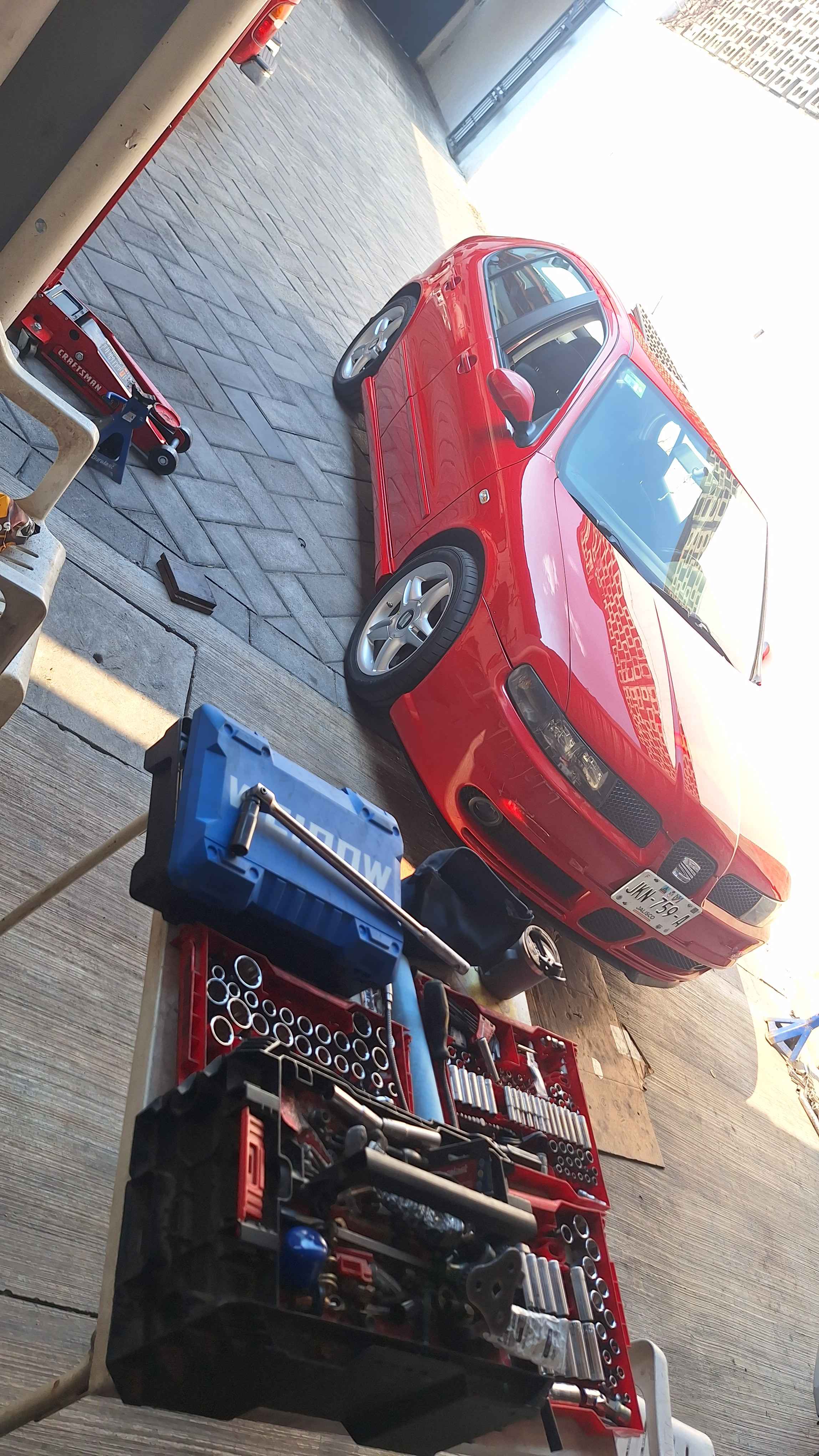 Seat Leon 2.0 Turbo en servicio de cambio de clutch en Guadalajara